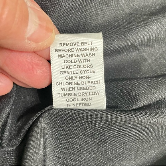 ELLE Aqua Floral
Print Pleated Fit & Flare Dress
Size M - Picture 11 of 14